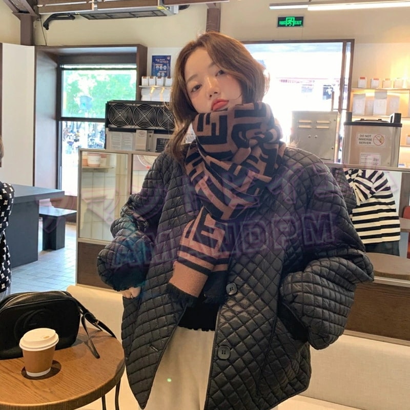 綿服 ダウンコート ダウンジャケット ショート丈 レディース ゆったり コットン 柔らかい ポケット付き 厚手 防寒 暖かい お洒落 ふんわり 白 着回し ふわふわ ウォーム 着膨れ感なく 防寒着 冬