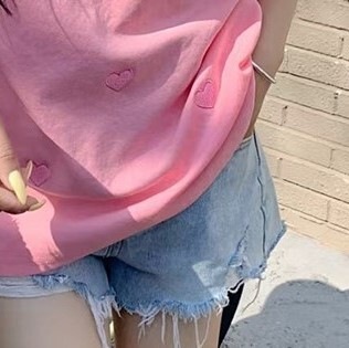 ハート柄Tシャツ ピンク ブルー トップス Tシャツ シャツ 半袖 スリム 細身 ストレート