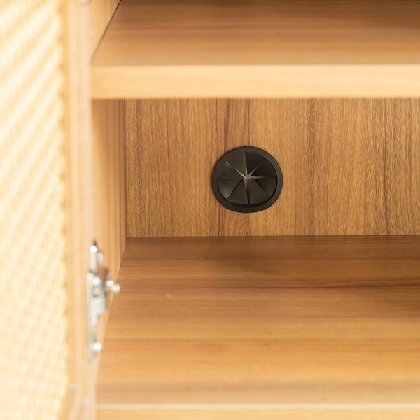 Qoo10] 棚 ラック キャビネット 扉付き 韓国風