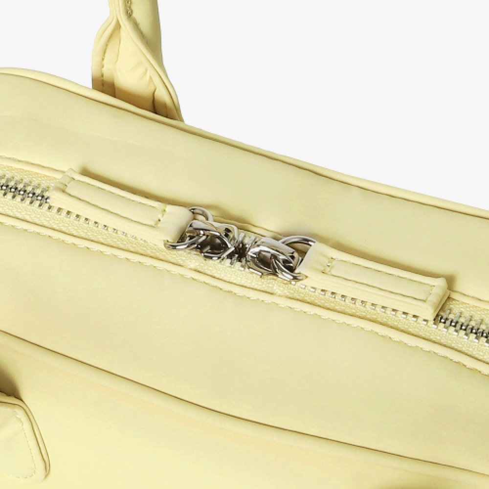 FILA スクエアトートバッグ (FS3BCH2310FYEW) FILA スクエアトートバッグ (FS3BCH2310FYEW)