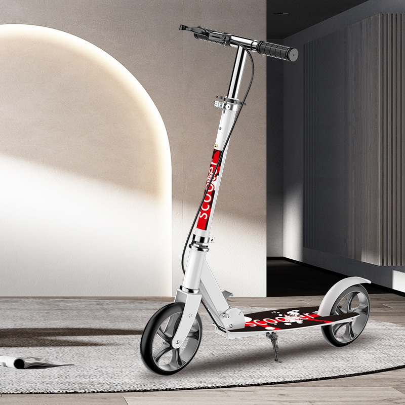 キックボード キックスクーター 折りたたみ式 4段階高さ調整 フット/ハンドブレーキ 8インチタイヤ 立ち乗り式二輪車 スタンド付き 子供/大人用 耐荷重150kg 持ち運び便利 キックボード キックスクーター 折りたたみ式 4段階高さ調整 フット/ハンドブレーキ 8インチタイヤ 立ち乗り式二輪車 スタンド付き 子供/大人用 耐荷重150kg 持ち運び便利