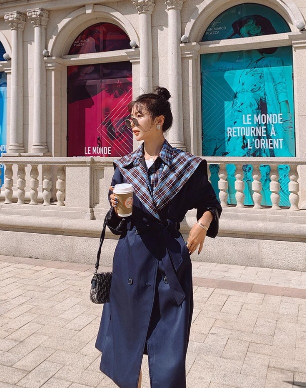 レディース ワンピース フレア デニム 膝丈 長袖 襟付き フレア フェミニン ポケット コンサバ ヴィンテージ かわいい 大人可愛い きれいめ 上品 おしゃれ ガーリー エレガント 主役級 抜け感 レディース ワンピース フレア デニム 膝丈 長袖 襟付き フレア フェミニン ポケット コンサバ ヴィンテージ かわいい 大人可愛い きれいめ 上品 おしゃれ ガーリー エレガント 主役級 抜け感