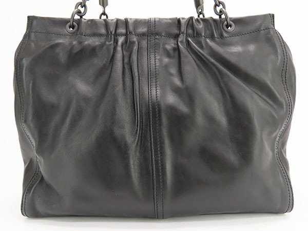 超美品ボッテガヴェネタイントレチャートトートバッグハンドバッグブラックレザー 超美品ボッテガヴェネタイントレチャートトートバッグハンドバッグブラックレザー