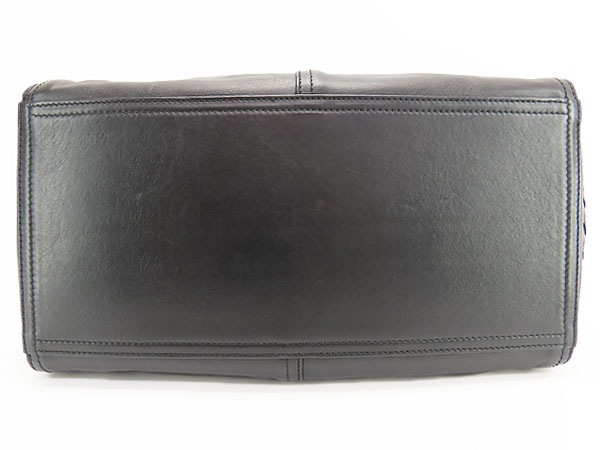 超美品ボッテガヴェネタイントレチャートトートバッグハンドバッグブラックレザー 超美品ボッテガヴェネタイントレチャートトートバッグハンドバッグブラックレザー