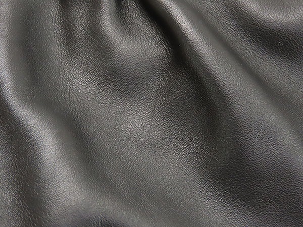 超美品ボッテガヴェネタイントレチャートトートバッグハンドバッグブラックレザー 超美品ボッテガヴェネタイントレチャートトートバッグハンドバッグブラックレザー