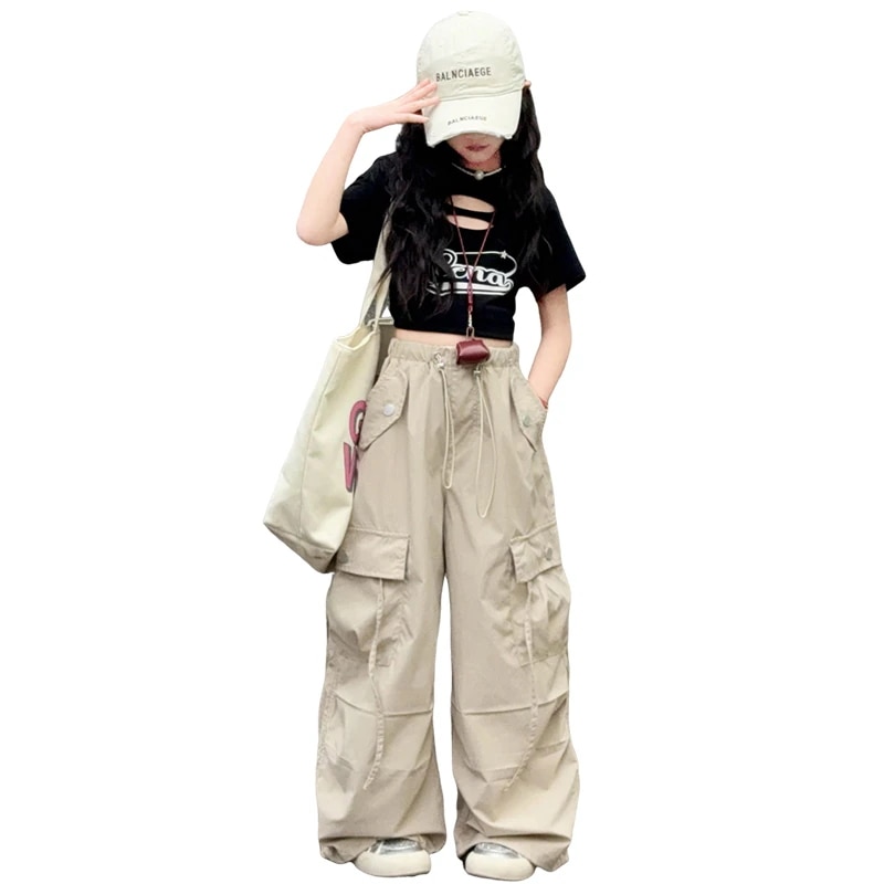 女の子のジャズダンスの服装の訓練の子供のhiphopの街のダンスの揚げ物のショーの服の春と夏の2025の新型のスーツのファッション 女の子のジャズダンスの服装の訓練の子供のhiphopの街のダンスの揚げ物のショーの服の春と夏の2025の新型のスーツのファッション