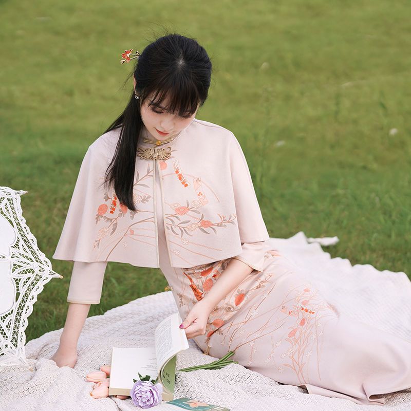 スエード プリント スーツ チャイナドレス 女の子 中華民国風 文学 レトロ 雰囲気 ケープ風 ロングスタイル デイリーウェア スエード プリント スーツ チャイナドレス 女の子 中華民国風 文学 レトロ 雰囲気 ケープ風 ロングスタイル デイリーウェア