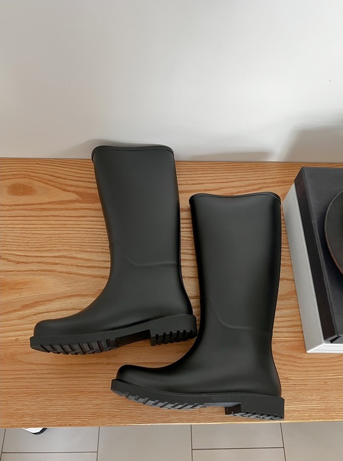 レインブーツ ロングブーツ トラックソール フラット レディース 黒 長靴 雨具 靴 婦人靴 韓国 レインブーツ ロングブーツ トラックソール フラット レディース 黒 長靴 雨具 靴 婦人靴 韓国