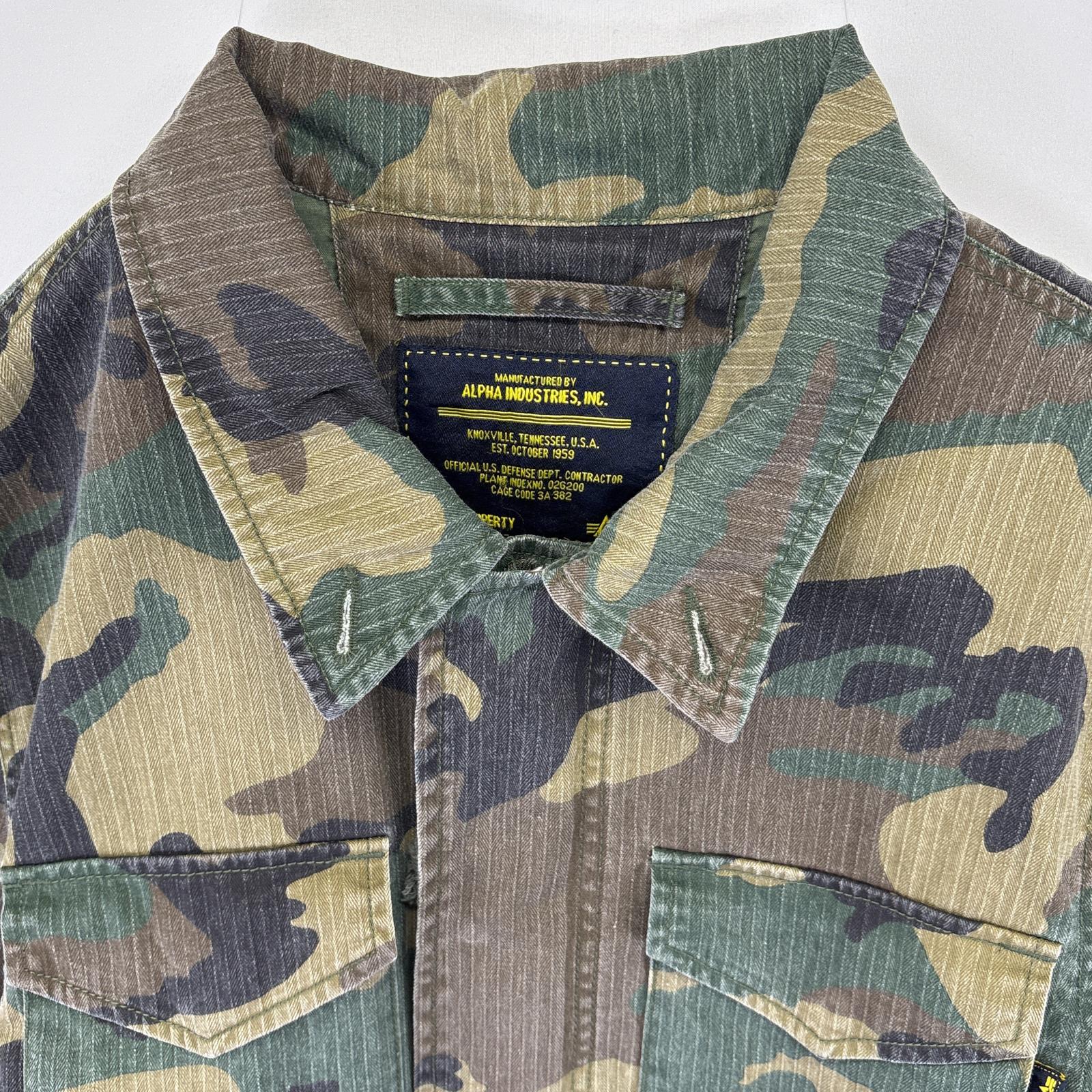 古着 アルファインダストリー ミリタリージャケット M65 フィールドジャケット カモフラ バックロゴ刺繍 ミリタリータイプ M グリーン メンズ 古着 アルファインダストリー ミリタリージャケット M65 フィールドジャケット カモフラ バックロゴ刺繍 ミリタリータイプ M グリーン メンズ