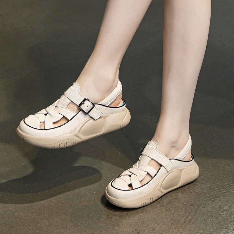 歩きやすい フラットサンダル ビーチ 通気 スポーツ 厚底サンダル レザーサンダルレディース厚底カジュアルアウター透かし彫りの白シューズ 韓国 美脚 夏 レディース サンダル 2025夏新作 歩きやすい フラットサンダル ビーチ 通気 スポーツ 厚底サンダル レザーサンダルレディース厚底カジュアルアウター透かし彫りの白シューズ 韓国 美脚 夏 レディース サンダル 2025夏新作