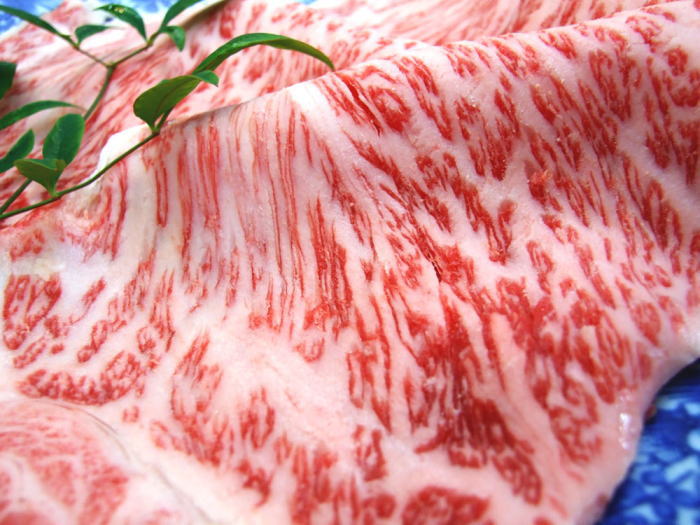 黒毛和牛 メス牛 限定 ぜいたく切り落とし 700g 牛肉 お歳暮 ギフト 御祝い 御礼 肉