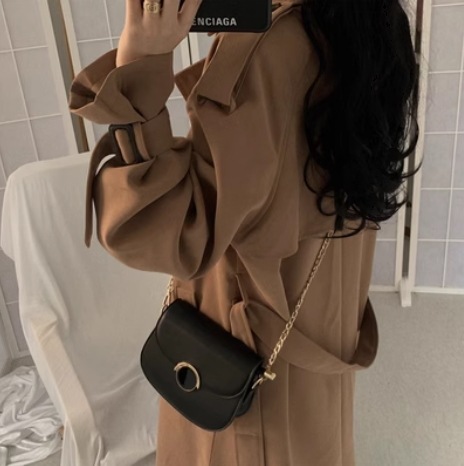 トレンチ レディース コート アウター ロング 長袖 袖口ベルト Vネック 襟付き エポーレット ストレート ゆったり ウエストリボン 大人可愛い きれいめ シンプル 上品 カーキ ママ オルチャン