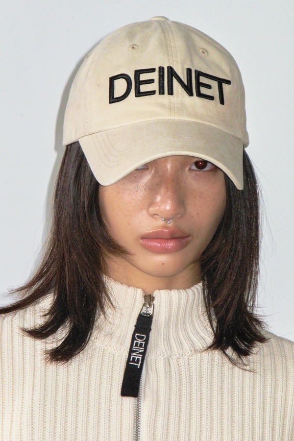 ファッション雑貨・小物その他 +DEINET+ DEINET LOGO CAP IN BEIGE KDCXE4S34113400F DEINET LOGO CAP IN BEIGE - 감도 깊은 취향 셀렉트샵 29CM