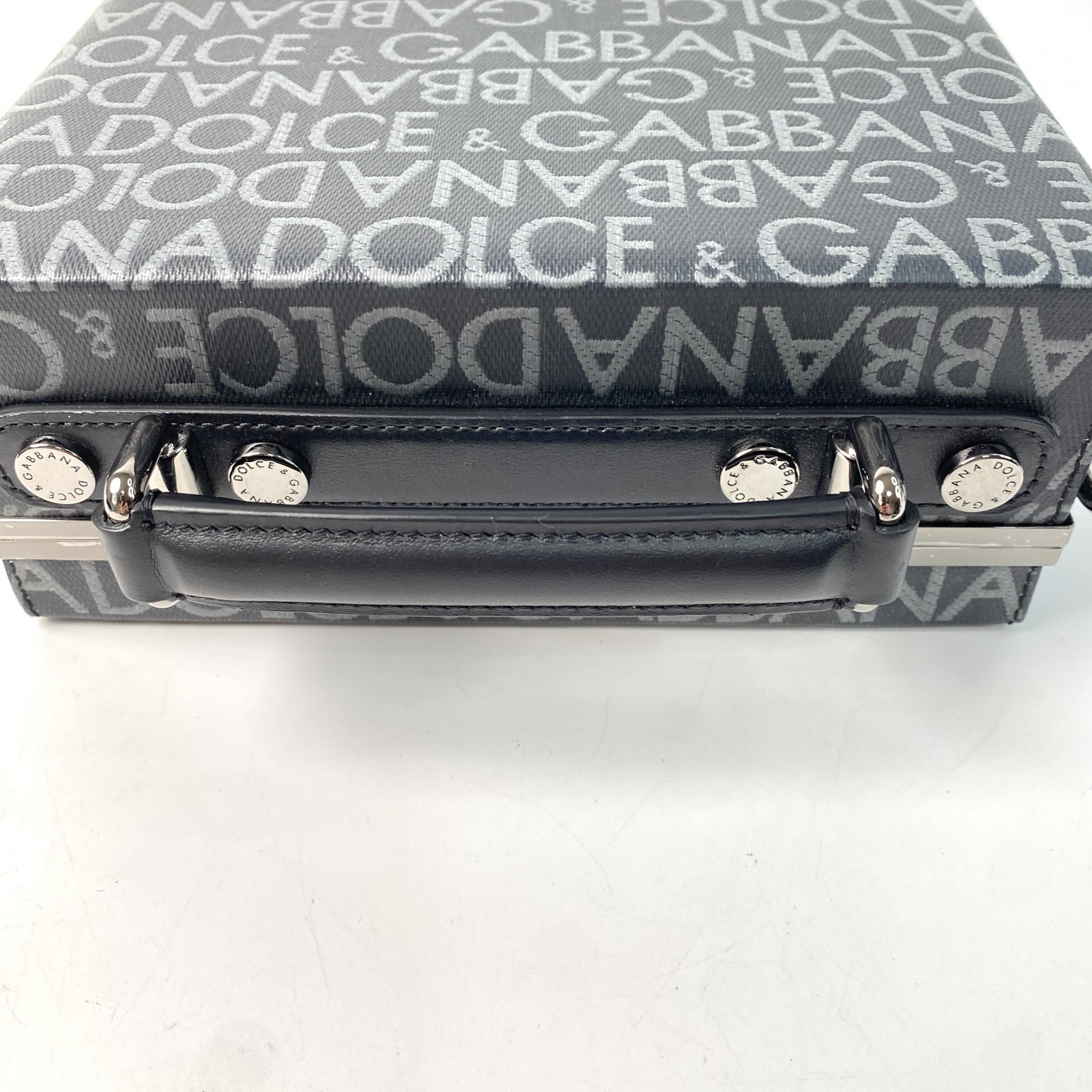 未使用 現行モデル ドルチェアンドガッバーナ D&G レディース 2way ショルダー バッグ ハンドバッグ 斜めがけ クロスボディ 未使用 現行モデル ドルチェアンドガッバーナ D&G レディース 2way ショルダー バッグ ハンドバッグ 斜めがけ クロスボディ