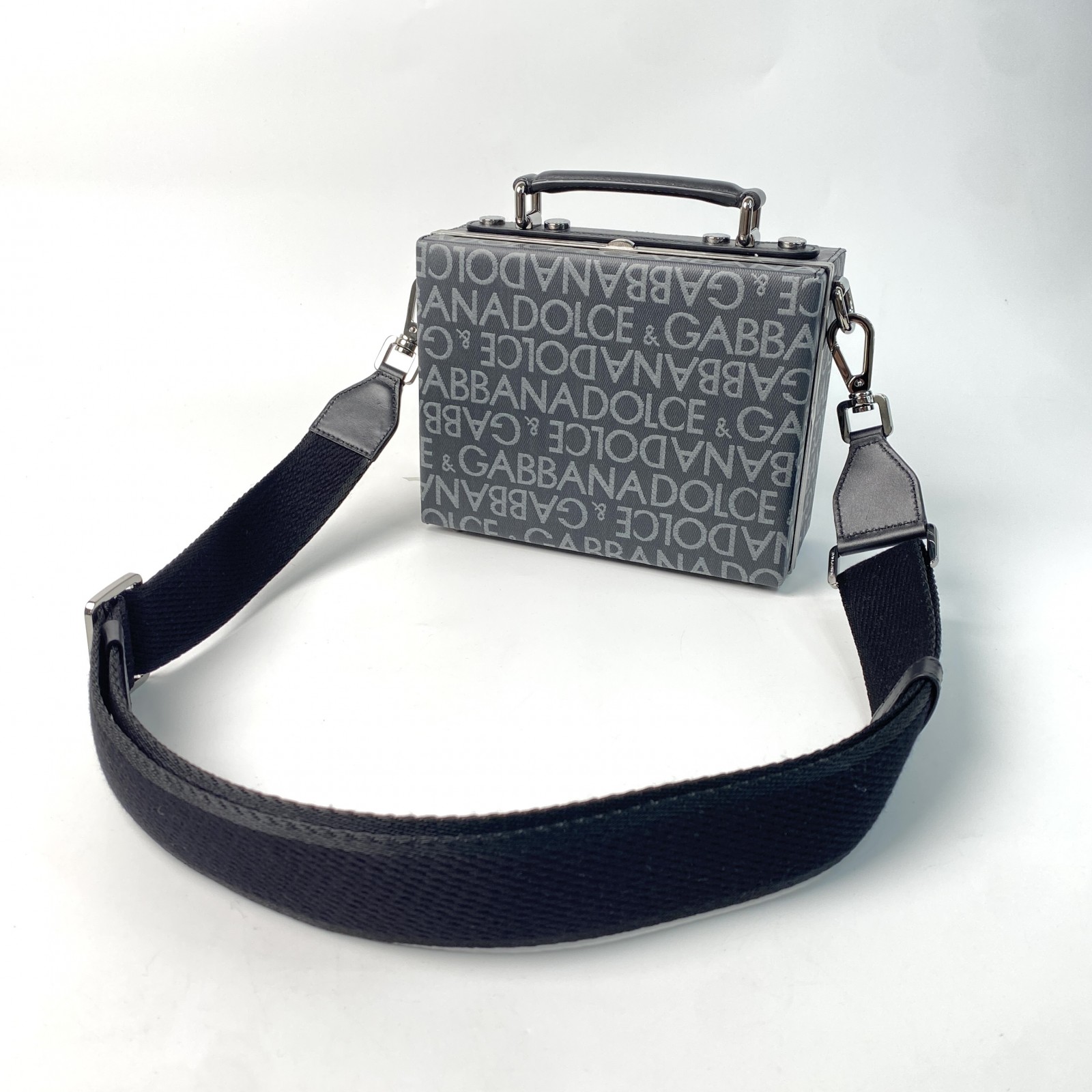 未使用 現行モデル ドルチェアンドガッバーナ D&G レディース 2way ショルダー バッグ ハンドバッグ 斜めがけ クロスボディ 未使用 現行モデル ドルチェアンドガッバーナ D&G レディース 2way ショルダー バッグ ハンドバッグ 斜めがけ クロスボディ