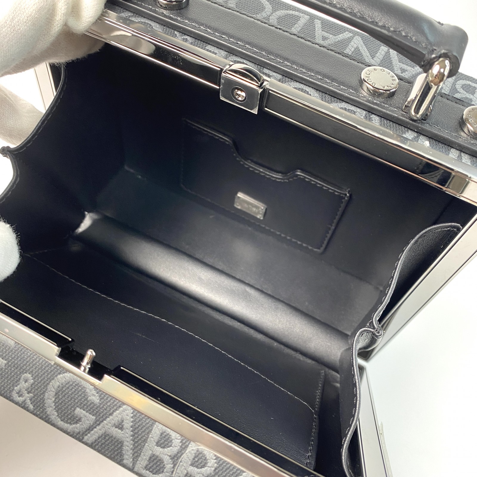 未使用 現行モデル ドルチェアンドガッバーナ D&G レディース 2way ショルダー バッグ ハンドバッグ 斜めがけ クロスボディ 未使用 現行モデル ドルチェアンドガッバーナ D&G レディース 2way ショルダー バッグ ハンドバッグ 斜めがけ クロスボディ