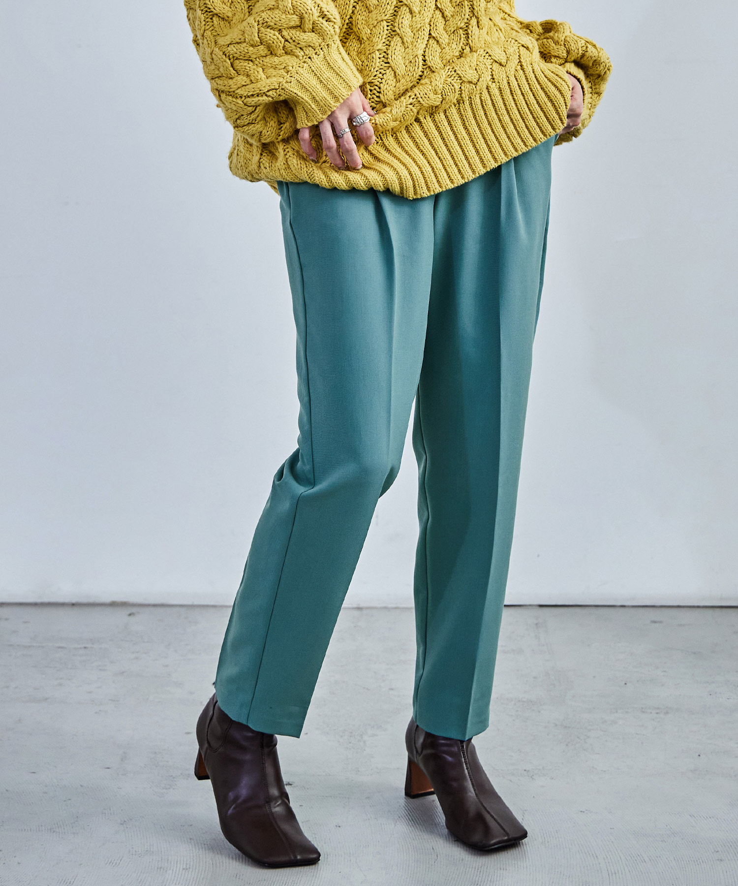 ハイウエストテーパードスラックス スラックス ハイウエスト タック テーパード レディース ウエストゴム カラバリ豊富 春夏 秋冬 オールシーズン ボトムス スタイルアップ 美脚見せ 低身長