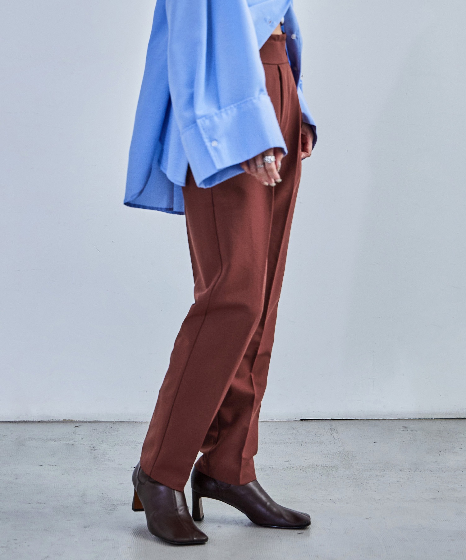 ハイウエストテーパードスラックス スラックス ハイウエスト タック テーパード レディース ウエストゴム カラバリ豊富 春夏 秋冬 オールシーズン ボトムス スタイルアップ 美脚見せ 低身長