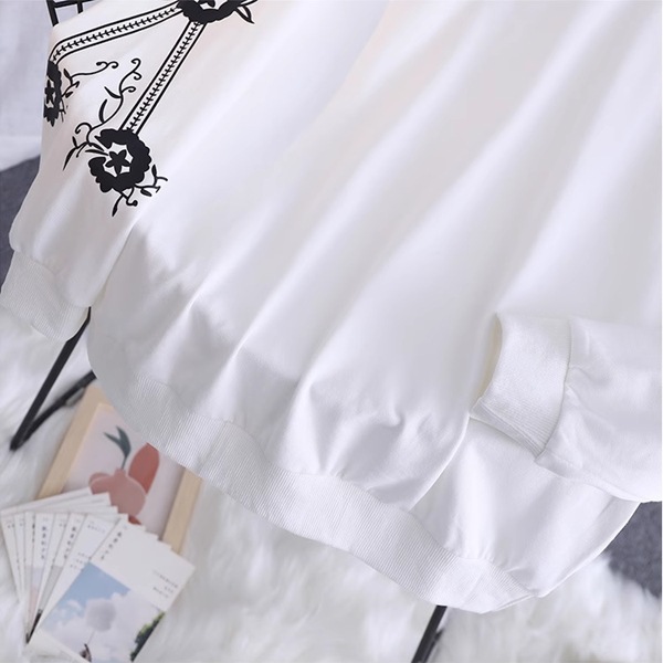 2色展開 プラスサイズ/ルーズカジュアルスウェットシャツ レディース トップス ロンT ニット スウェット 上着 長袖 ラグラン ラウンドネック 襟なし ノーカラー ワイド ふっくら かわいい 2色展開 プラスサイズ/ルーズカジュアルスウェットシャツ レディース トップス ロンT ニット スウェット 上着 長袖 ラグラン ラウンドネック 襟なし ノーカラー ワイド ふっくら かわいい