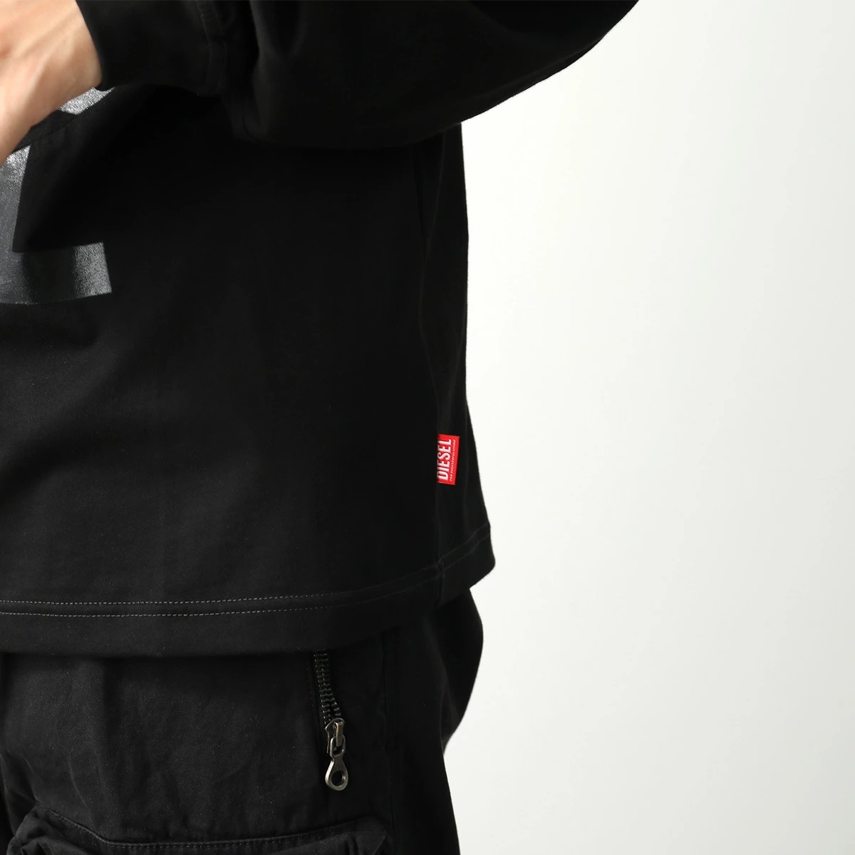 DIESEL ディーゼル 長袖 Tシャツ T-BOXT-LS-CIRCLE A14167 0NIAX メンズ クルーネック カットソー ロンT サークルロゴ 9XX DIESEL ディーゼル 長袖 Tシャツ T-BOXT-LS-CIRCLE A14167 0NIAX メンズ クルーネック カットソー ロンT サークルロゴ 9XX