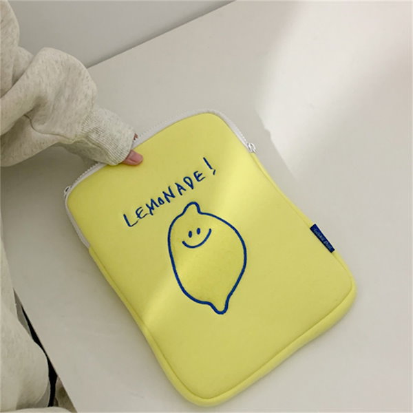 Qoo10] 11インチ タブレットケース 可愛いレモ