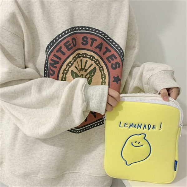 Qoo10] 11インチ タブレットケース 可愛いレモ