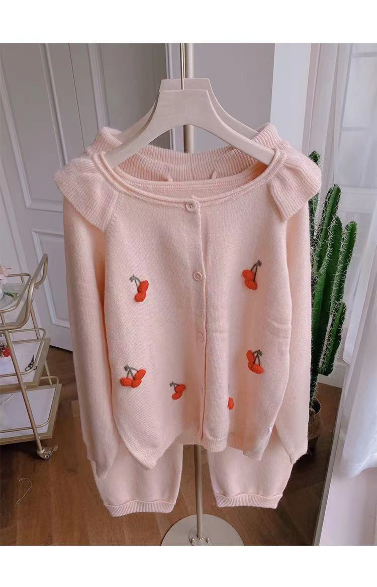 さくらんぼニットパジャマ上下2点セット