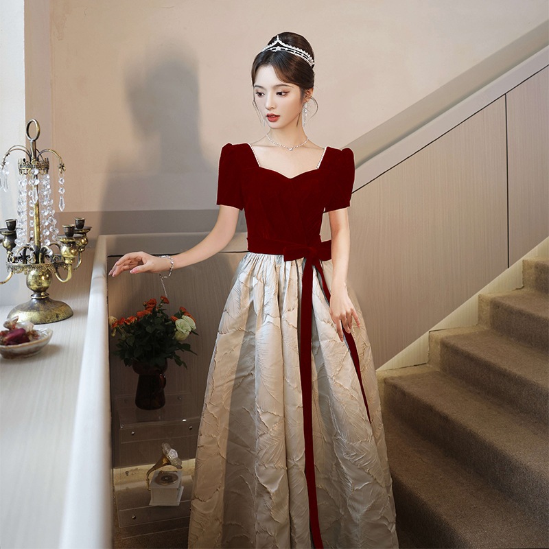 ウェア花嫁 2024 結婚式宴会春レッド婚約イブニングドレススカート長袖