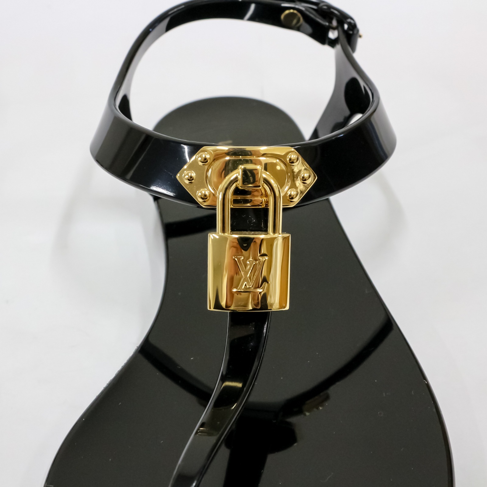 【正規品保証・未使用品】 ビキニライン LV刻印パドロック付 サンダル 35 ブラック レディース 【SD041】 【正規品保証・未使用品】 ビキニライン LV刻印パドロック付 サンダル 35 ブラック レディース 【SD041】