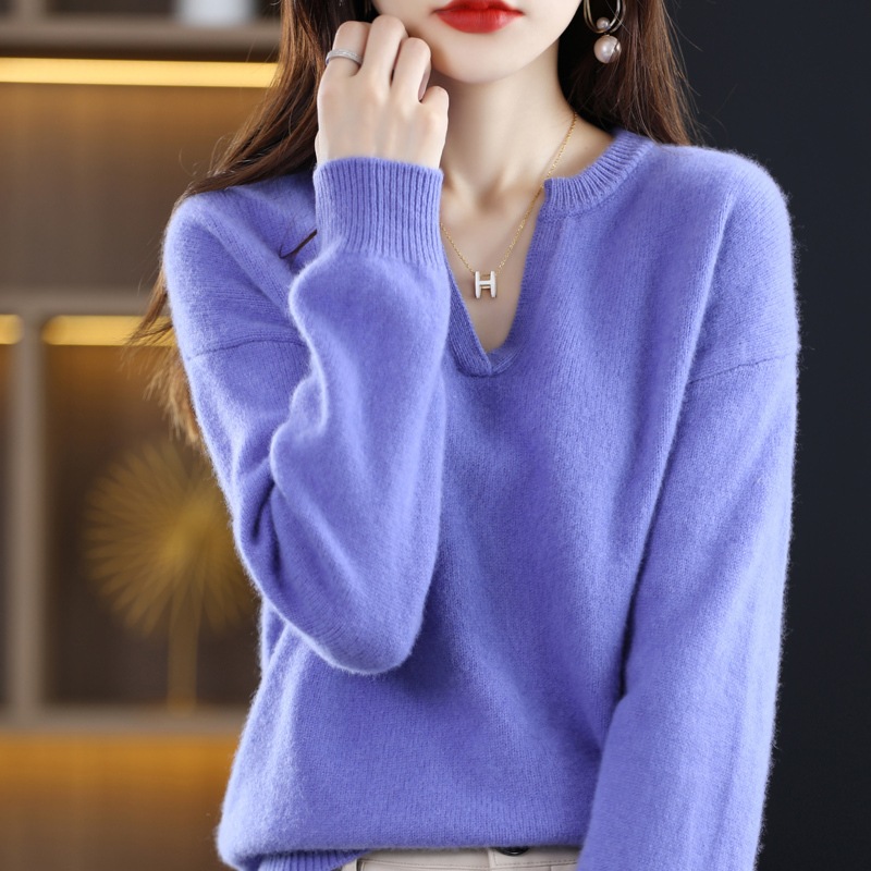 トップス セーター 長袖 Vネック ミディアム丈 プルオーバー カシミヤ ふわふわ かわいい 大人可愛い きれいめ シンプル 上品 おしゃれ かっこいい カジュアル レトロ こなれ感 個性的 主役級