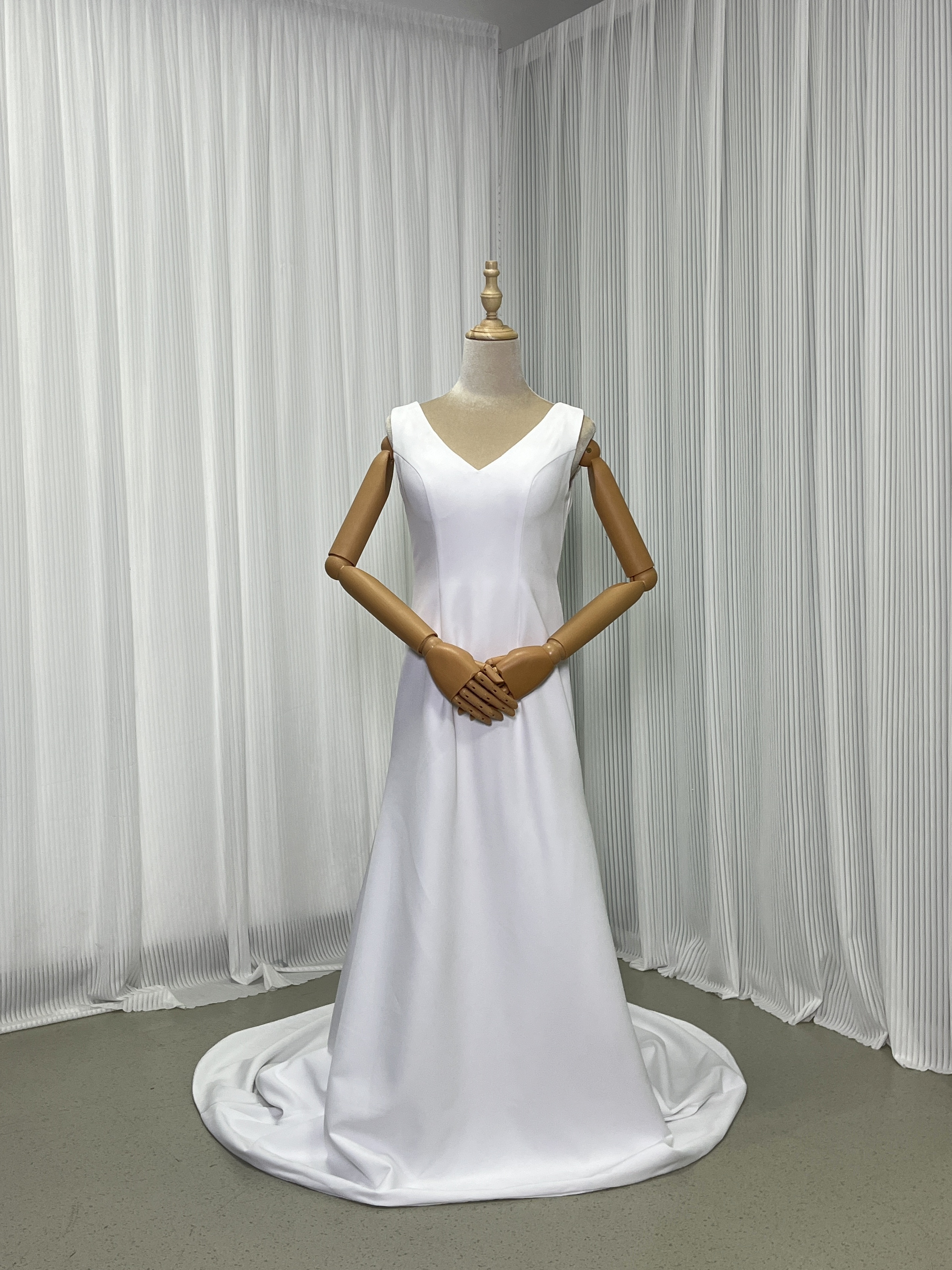 ウエディングドレス ホワイト レース Vネックドレス ファスナー トレーン 謝恩会