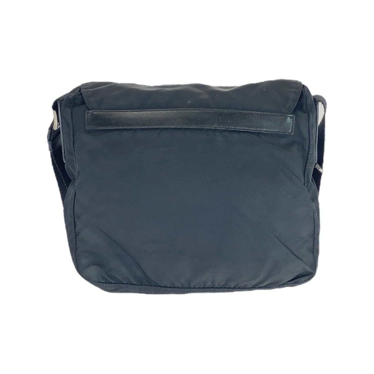 美品 テスート 三角ロゴプレート ブラック 黒 シルバー金具 ナイロン ショルダーバッグ メッセンジャーバッグ メンズ 501960 美品 テスート 三角ロゴプレート ブラック 黒 シルバー金具 ナイロン ショルダーバッグ メッセンジャーバッグ メンズ 501960