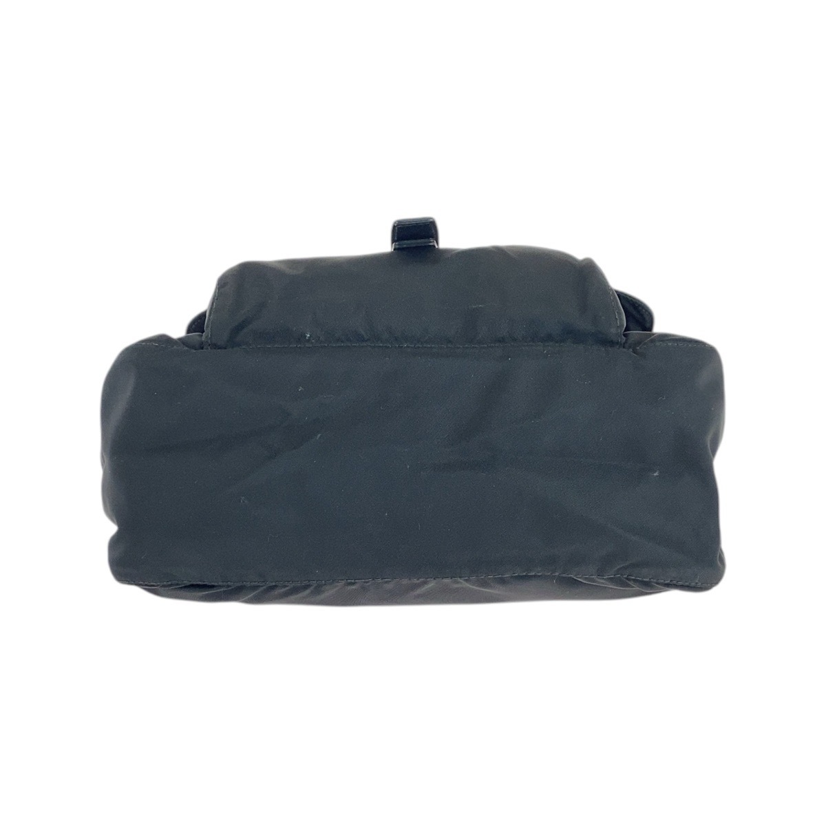 美品 テスート 三角ロゴプレート ブラック 黒 シルバー金具 ナイロン ショルダーバッグ メッセンジャーバッグ メンズ 501960 美品 テスート 三角ロゴプレート ブラック 黒 シルバー金具 ナイロン ショルダーバッグ メッセンジャーバッグ メンズ 501960