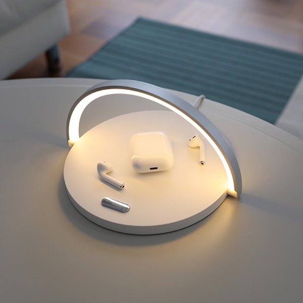 デジモン　韓国オリジナル　ツノモン ムードライト　ワイヤレス充電器 デジモン 韓国オリジナル 公式品 ツノモンムードライト