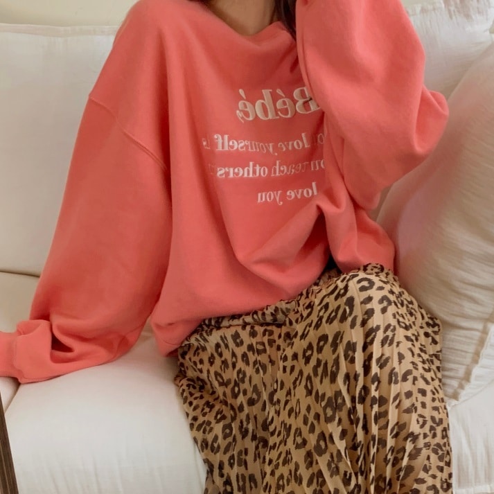 レディース 全6色 スウェット プルオーバー レトロっぽ オーバーサイズ ラウンドネック 長袖 大人可愛い ママコーデ ママファッション 韓国系 オルチャン 人気 トレンド 新作 20代 30代 40