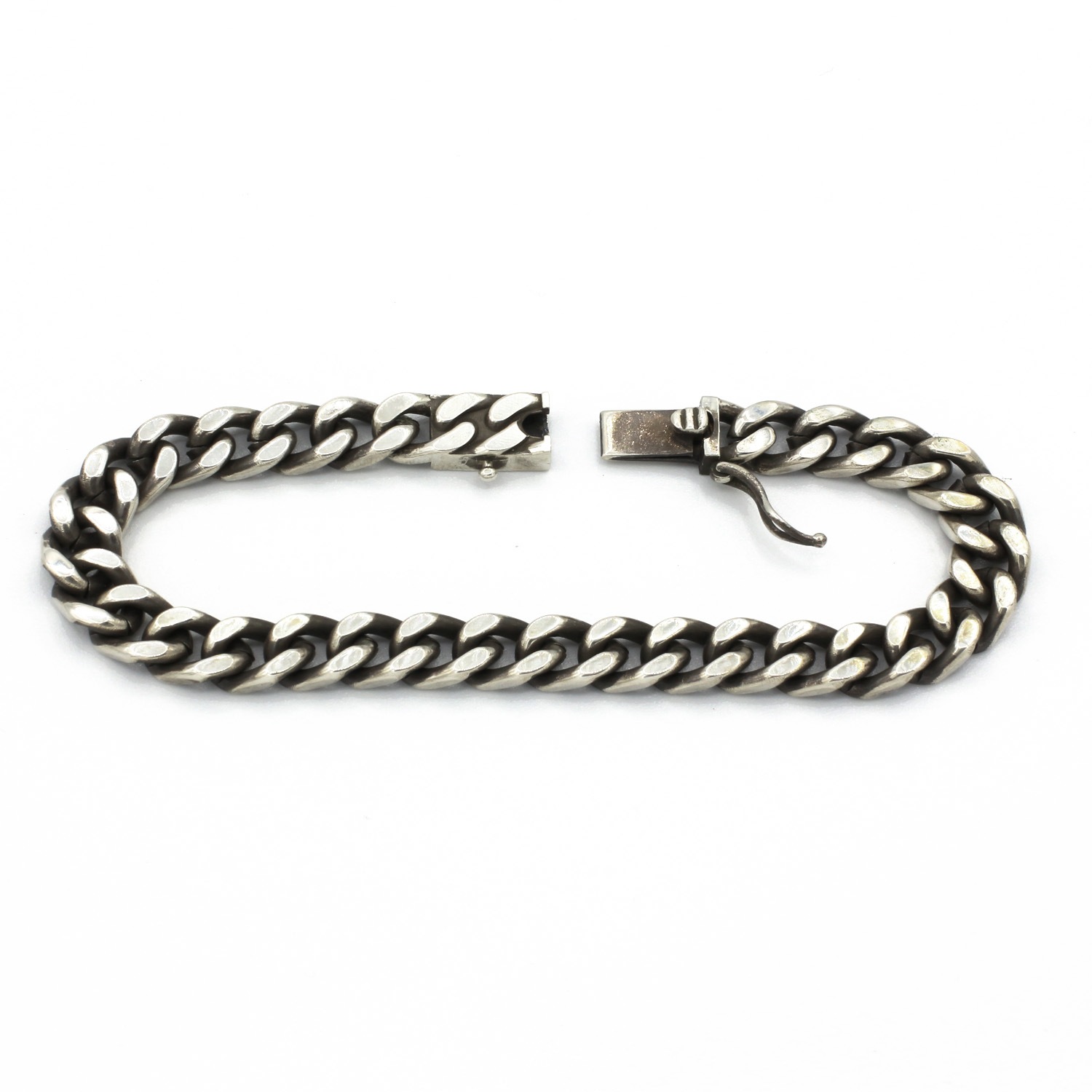 シルバー925 燻し銀 喜平ブレスレット 長さ16cm-20cm 銀 幅8.3mm 厚み4.1mm シルバー925 燻し銀 喜平ブレスレット 長さ16cm-20cm 銀 幅8.3mm 厚み4.1mm