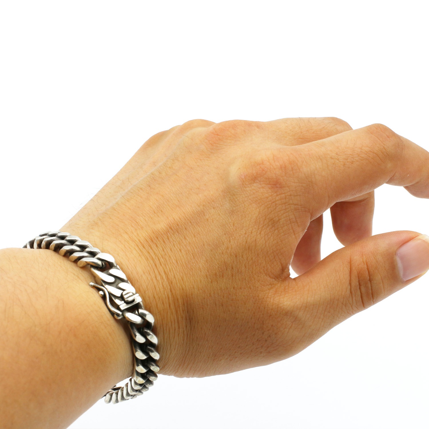 シルバー925 燻し銀 喜平ブレスレット 長さ16cm-20cm 銀 幅8.3mm 厚み4.1mm シルバー925 燻し銀 喜平ブレスレット 長さ16cm-20cm 銀 幅8.3mm 厚み4.1mm