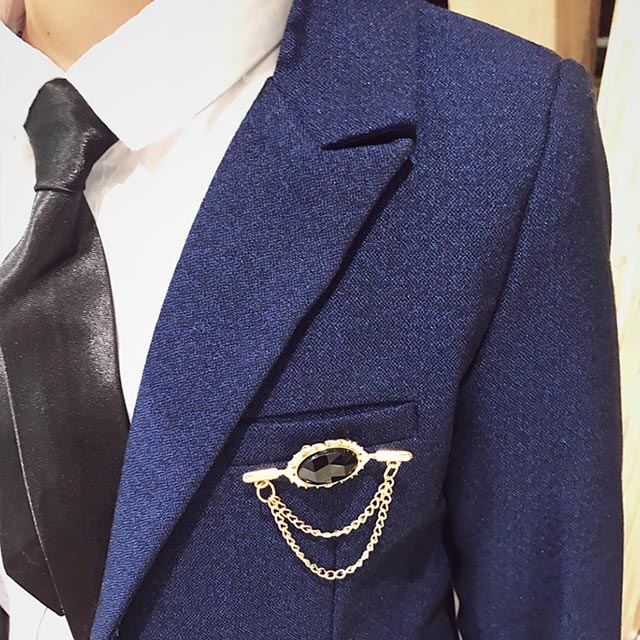 子供スーツ 5点セット ジャケット＋ベスト＋ズボン＋シャツ＋ネクタイ 男の子スーツ 入学式 卒業式 ネイビー タキシード 礼服 結婚式 子供服 子どもスーツ 紺色 キッズスーツ ピアノ発表会 演奏会