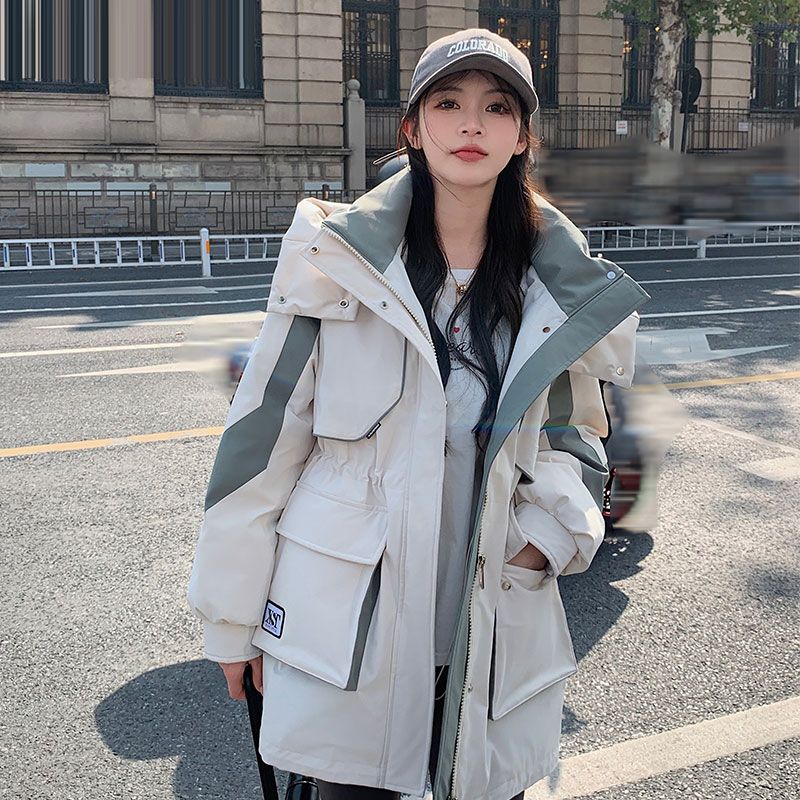 2023冬の新型の中長型パイクダウンジャケット冬の小柄な腰と帽子を収めた突撃服保温コート