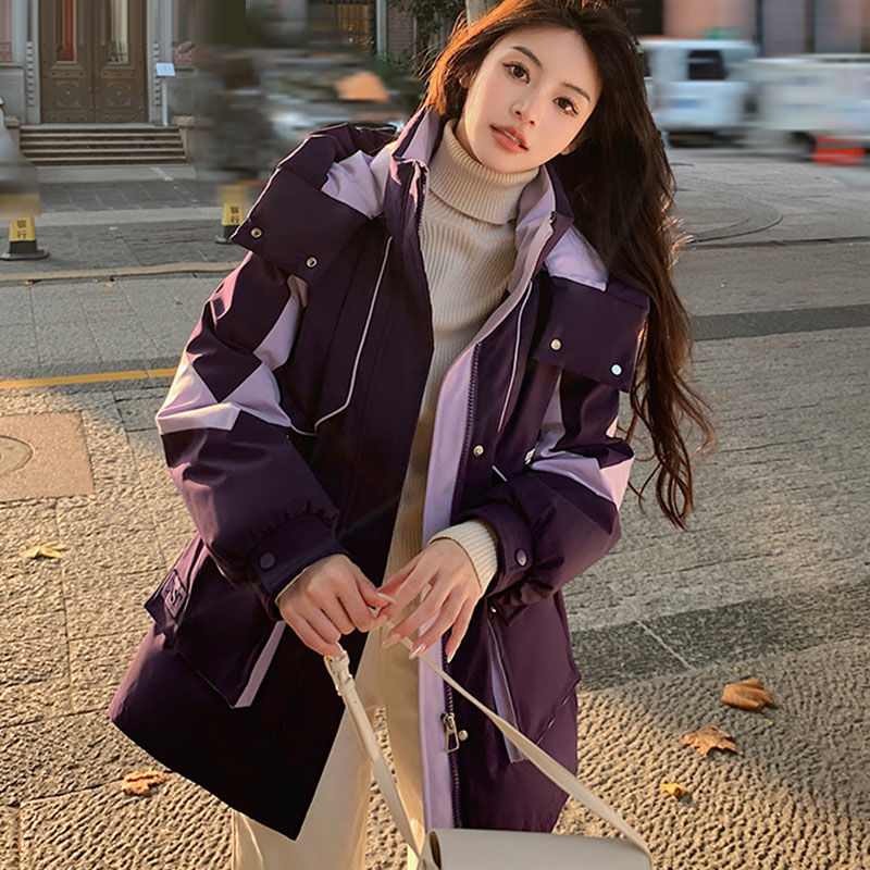 2023冬の新型の中長型パイクダウンジャケット冬の小柄な腰と帽子を収めた突撃服保温コート