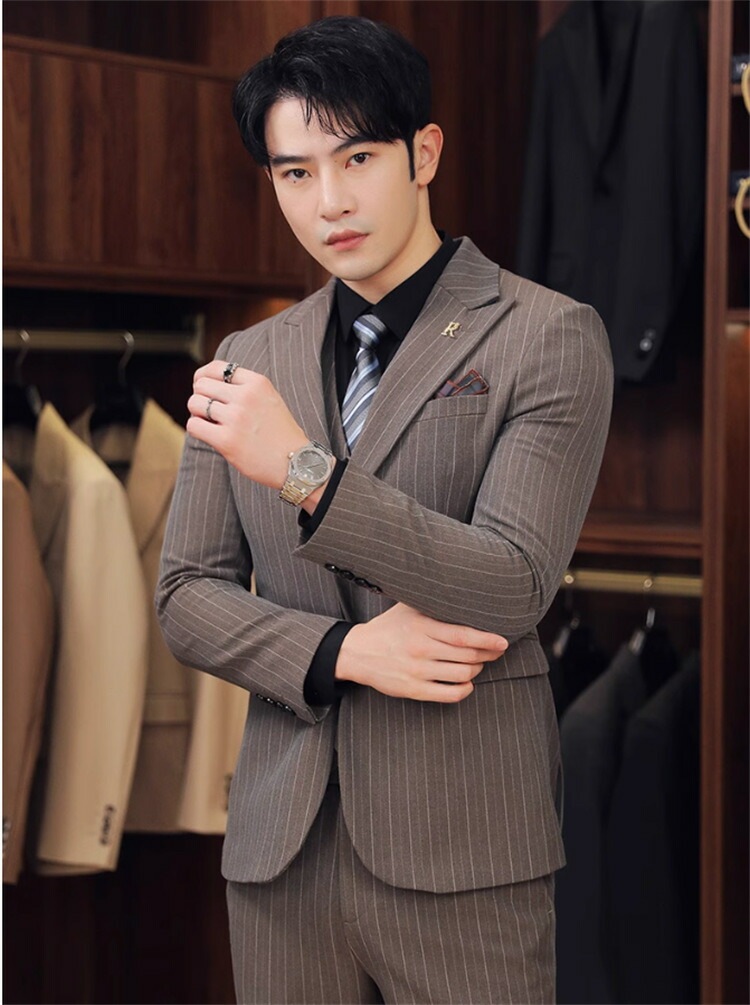 凄く人気がある スーツ メンズ スリーピース タキシード ストライプ 紳士服 礼服 メンズスーツ フォーマル 2つボタンスーツ セットアップ ビジネス キャリア リクルート 通勤 オフィス 就活 面接 凄く人気がある スーツ メンズ スリーピース タキシード ストライプ 紳士服 礼服 メンズスーツ フォーマル 2つボタンスーツ セットアップ ビジネス キャリア リクルート 通勤 オフィス 就活 面接