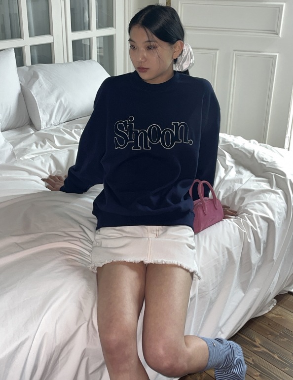 24FW BOUCLE LOGO SWEATSHIRT (7 COLORS) 24FW BOUCLE LOGO SWEATSHIRT (7 COLORS)