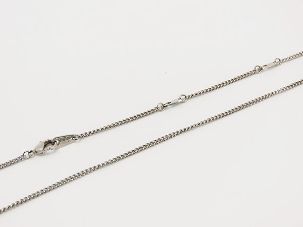 新品同様ルイヴィトンペンダントLVインスティンクトネックレスペンダントシルバーガンメタリックシルバーゴールドM00521 新品同様ルイヴィトンペンダントLVインスティンクトネックレスペンダントシルバーガンメタリックシルバーゴールドM00521