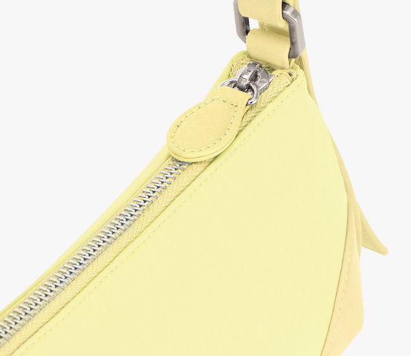 FINDKAPOOR】 JOELLE BAG 25