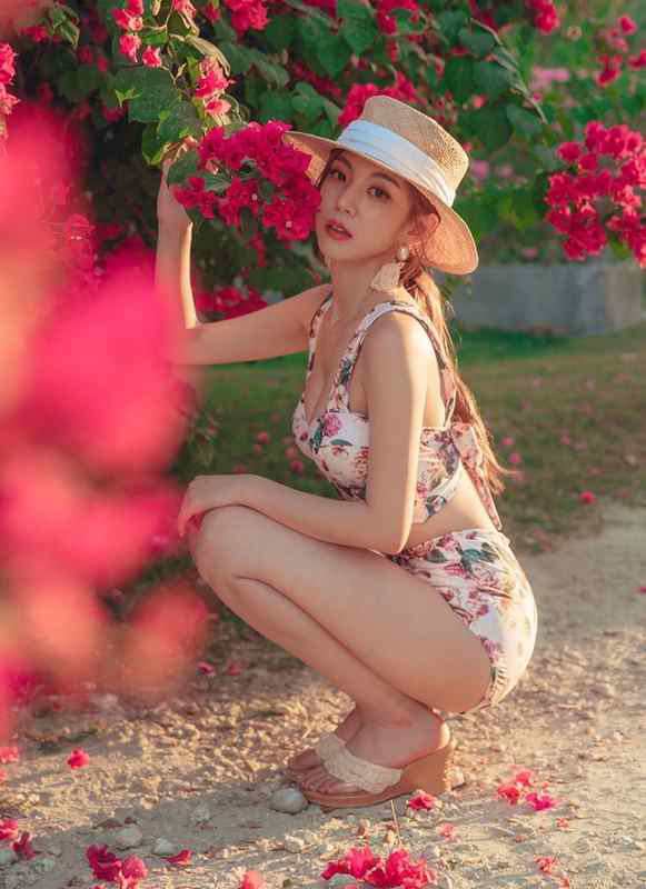 水着 レディース ビキニ ツーピース ビスチェ ハイウエスト 花柄 フラワー バックコンシャス バックリボン ハイライズ かわいい 大人可愛い 大人っぽい おしゃれ フェミニン エレガント レトロ 華 水着 レディース ビキニ ツーピース ビスチェ ハイウエスト 花柄 フラワー バックコンシャス バックリボン ハイライズ かわいい 大人可愛い 大人っぽい おしゃれ フェミニン エレガント レトロ 華