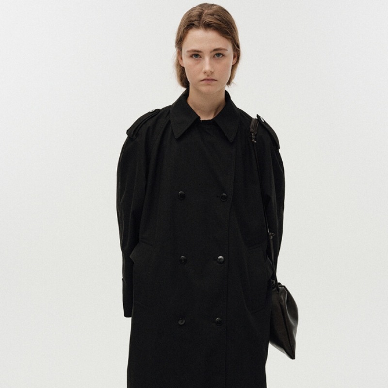 何も書かれていない Fatu ショルダーバッグ (ダークブラウン) 何も書かれていない Fatu ショルダーバッグ (ダークブラウン)