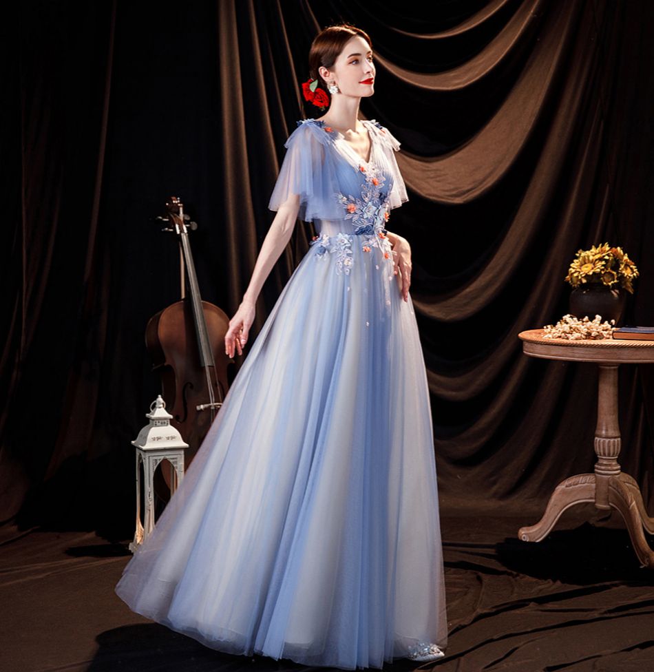 【2枚購入で100円OFF】レディース ウェディングドレス カラードレス 結婚式 花嫁 披露宴 刺繍 二次会 パーティードレス 演奏会 お嫁さん 発表会 ブルー 【2枚購入で100円OFF】レディース ウェディングドレス カラードレス 結婚式 花嫁 披露宴 刺繍 二次会 パーティードレス 演奏会 お嫁さん 発表会 ブルー