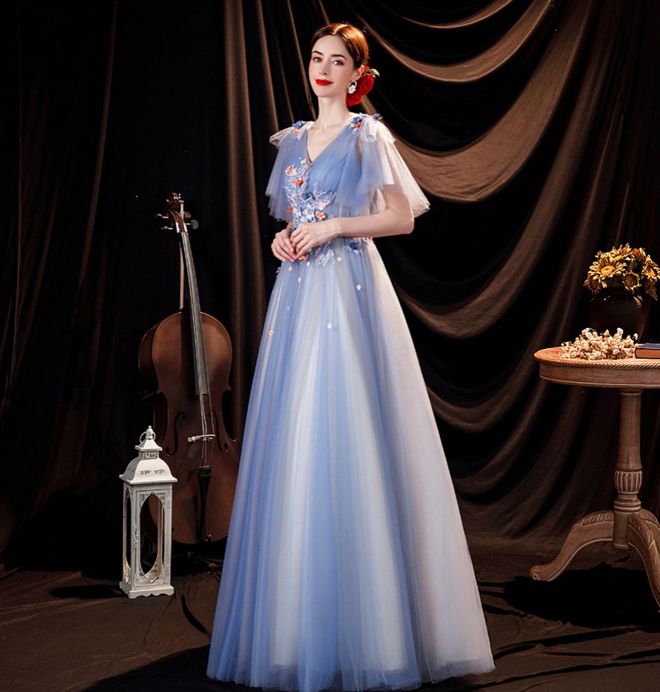 【2枚購入で100円OFF】レディース ウェディングドレス カラードレス 結婚式 花嫁 披露宴 刺繍 二次会 パーティードレス 演奏会 お嫁さん 発表会 ブルー 【2枚購入で100円OFF】レディース ウェディングドレス カラードレス 結婚式 花嫁 披露宴 刺繍 二次会 パーティードレス 演奏会 お嫁さん 発表会 ブルー