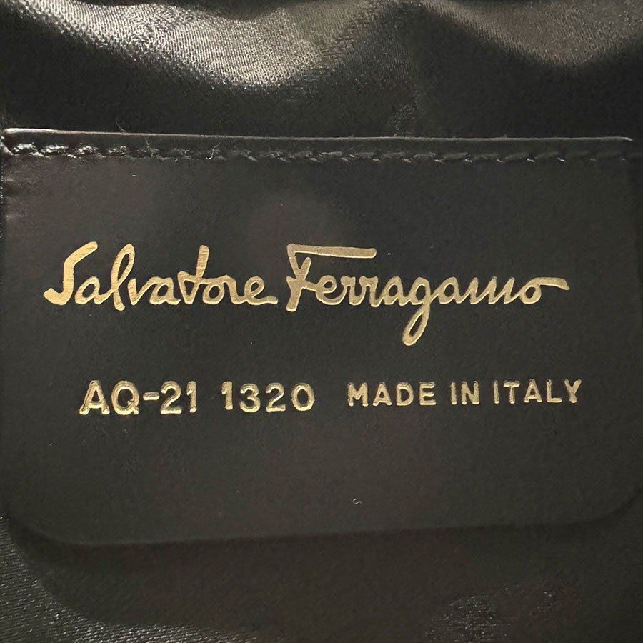 サルヴァトーレフェラガモ Salvatore Ferragamo ショルダーバッグ ガンチーニ キャンバス/レザー ブラウン/ブラック ゴールド レディース n0608 サルヴァトーレフェラガモ Salvatore Ferragamo ショルダーバッグ ガンチーニ キャンバス/レザー ブラウン/ブラック ゴールド レディース n0608
