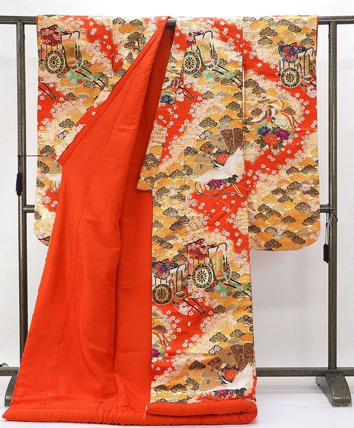 色打掛 正絹 四季花御所車模様 打掛 花嫁衣裳 婚礼 リサイクル 中古 ブライダル ウエディング 着物 e3157